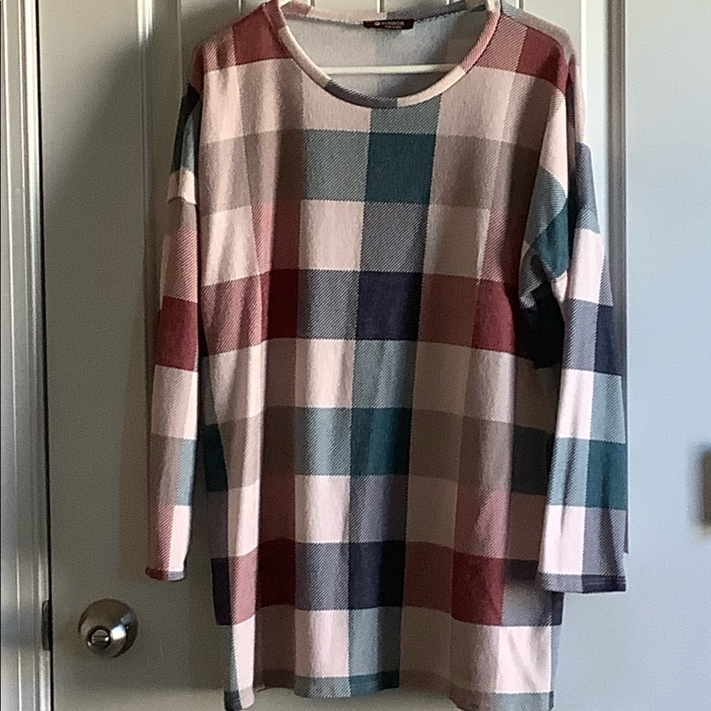 Women’s Checked Crew Neck Long Sleeve Top